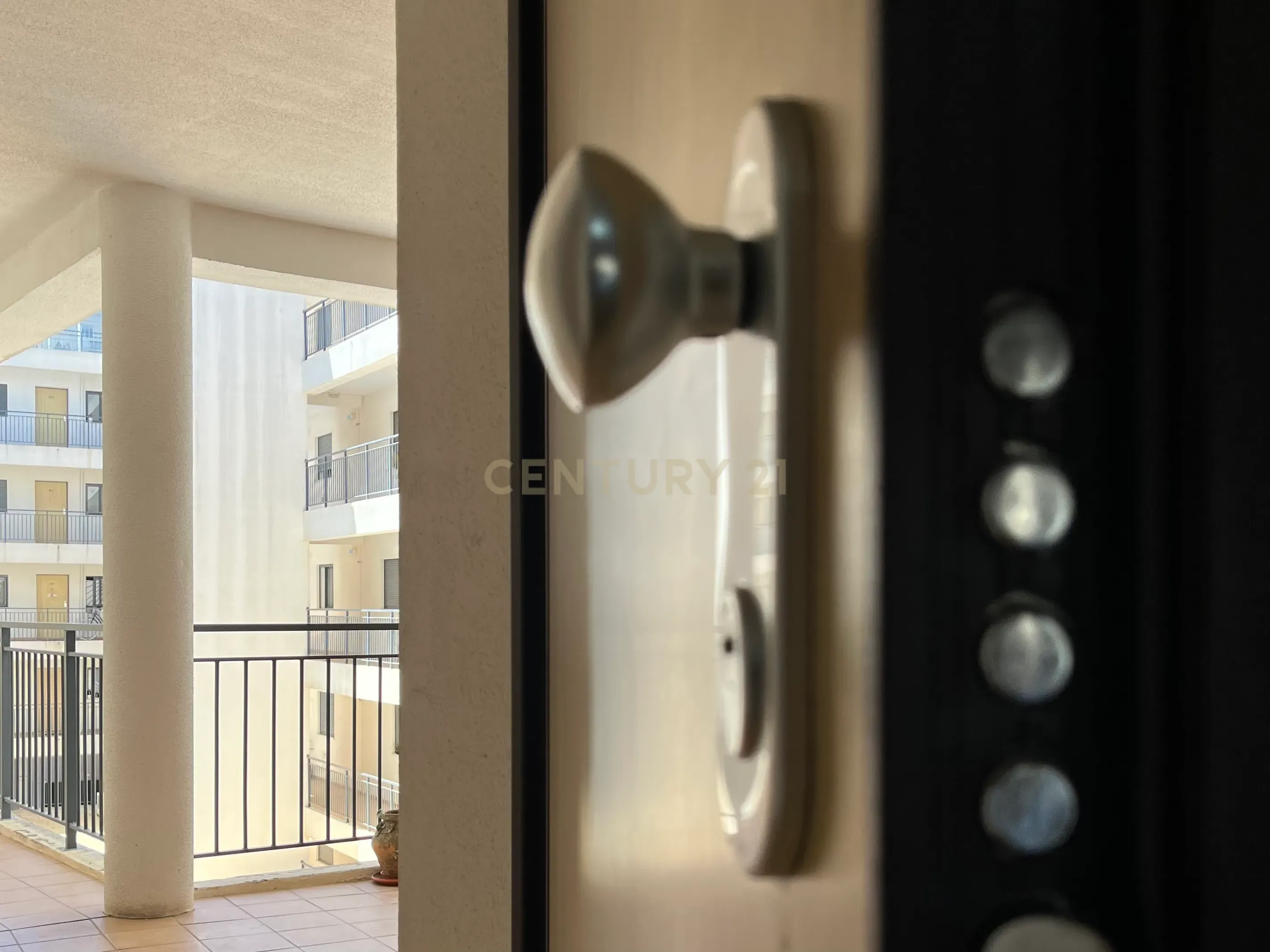 Apartamento T2 no Condomínio Ondas do Mar - Image 3