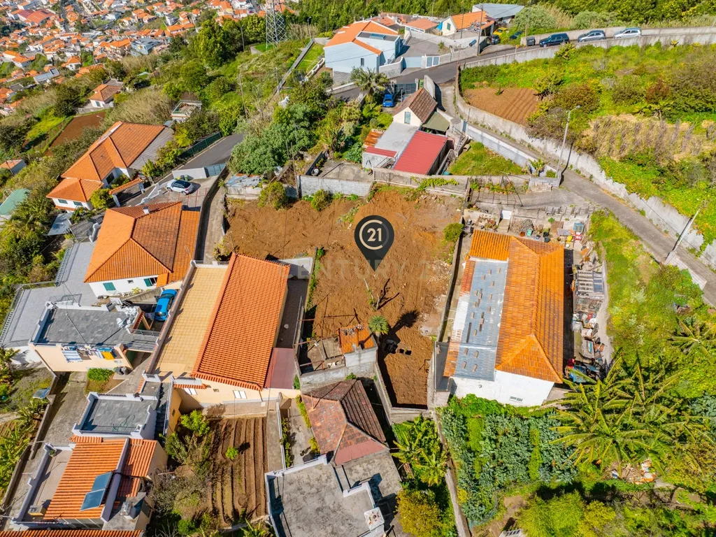 Terreno Urbano com Vista Mar em Funchal, Madeira - Image 2