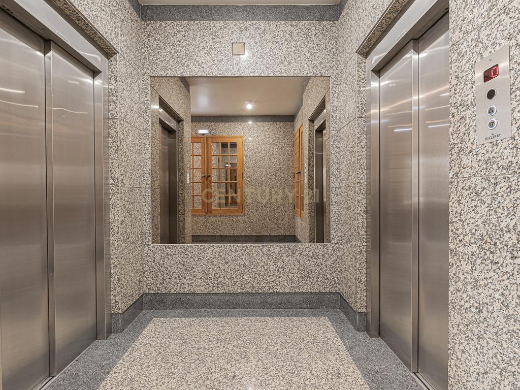 T4 com 180 m² e Garagem Box no Areeiro, Lisboa - Image 35