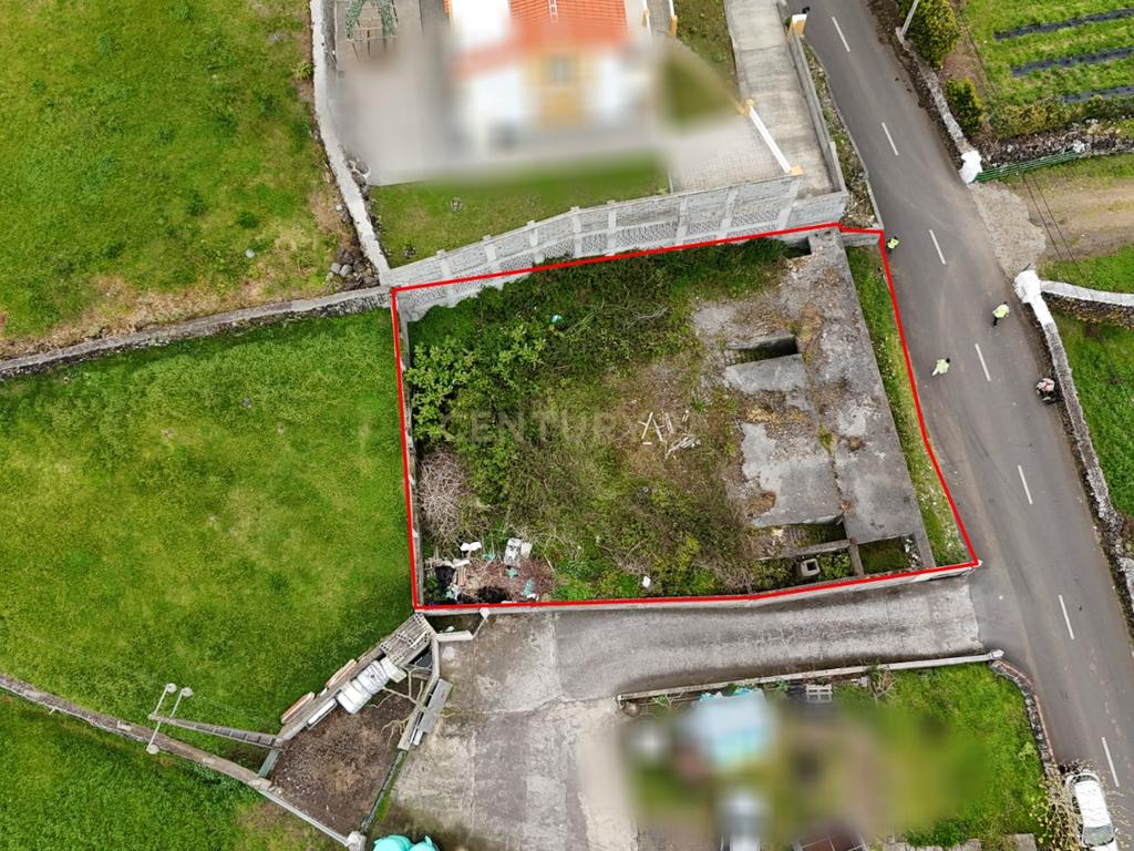 Terreno com inicio de construção em São Mateus da Calheta - Ilha Terceira - Image 2