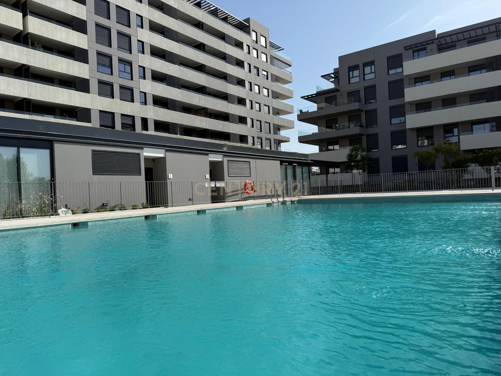  - Image 1