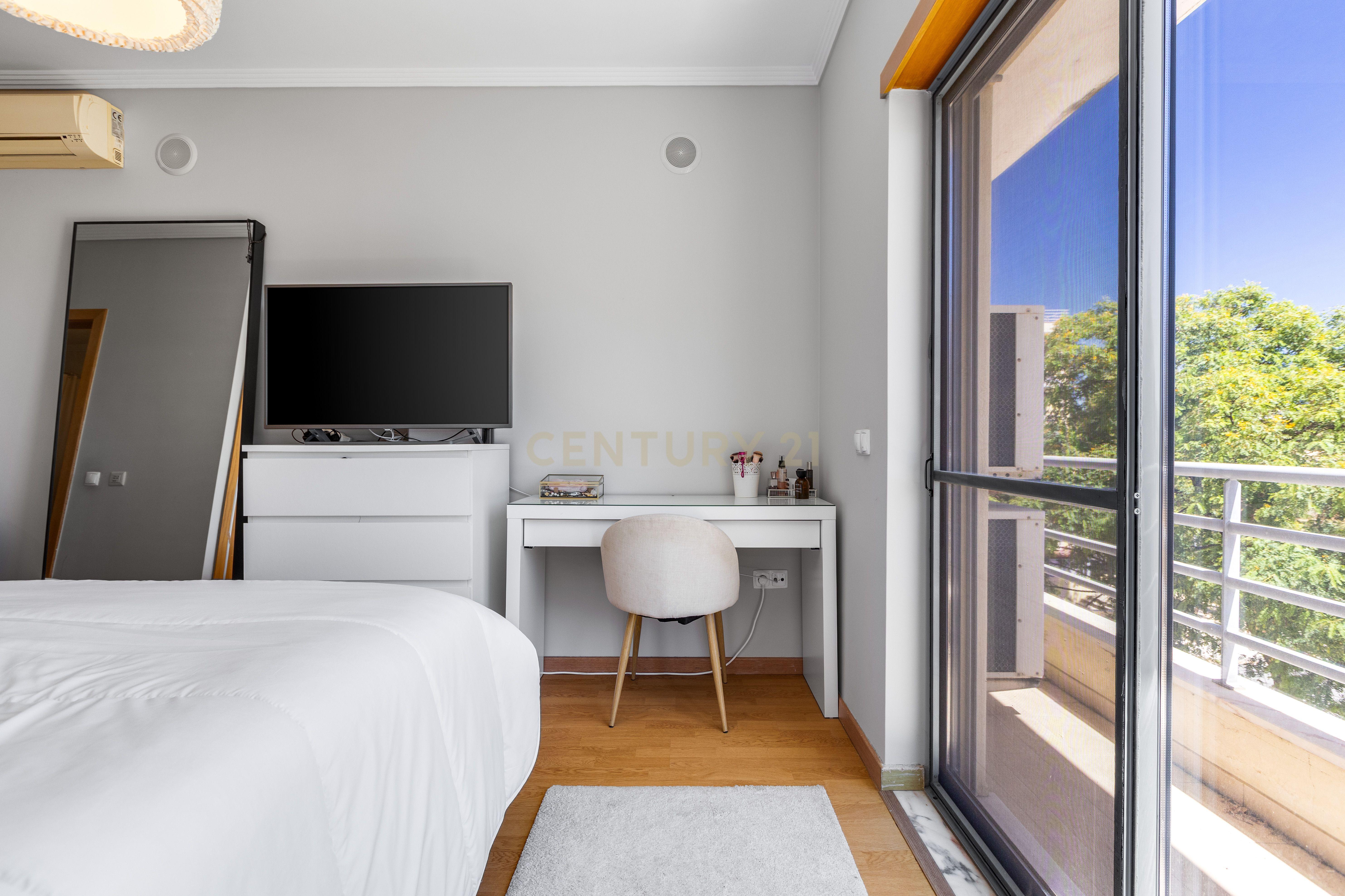 Apartamento T3 à venda em Quelfes, Olhão — foto 19