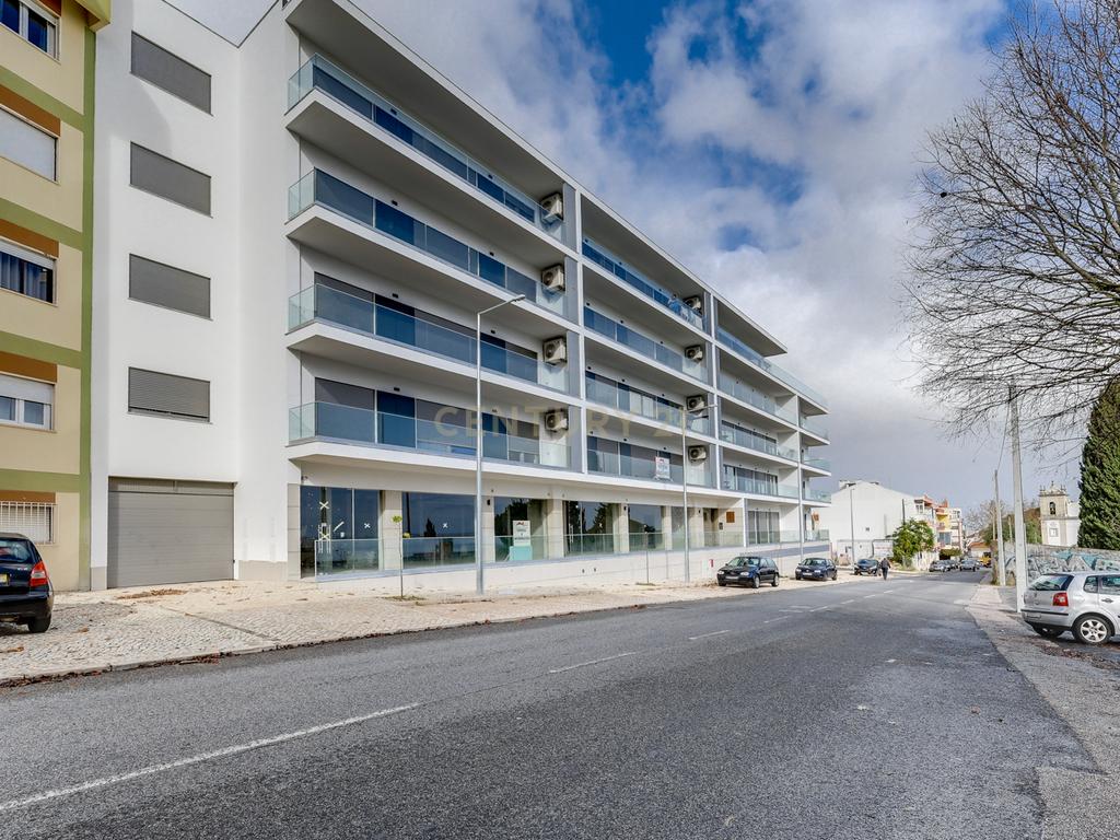 "Iria Rio Residence", o novo condomínio com piscina e vista rio às portas de Lisboa - Image 17