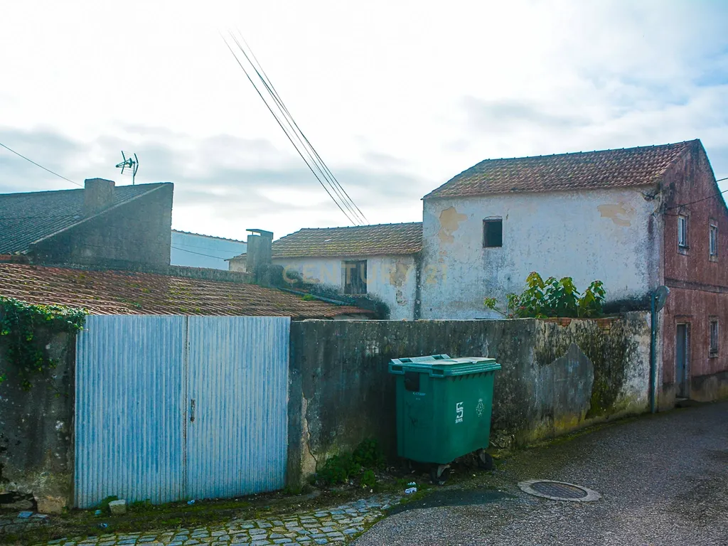 Moradia Para Restaurar em Pataias - Image 20