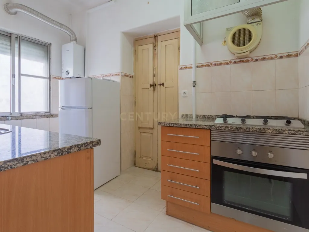 Apartamento T3 em Moscavide, Loures - Image 16