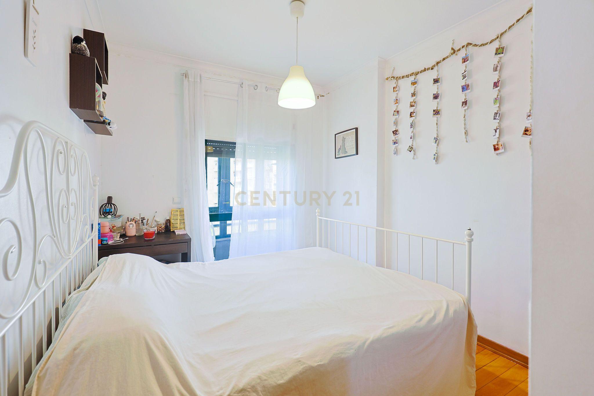Fotografia 11 de Excelente Apartamento T3 no Feijó – Conforto, Luminosidade e Centralidade
