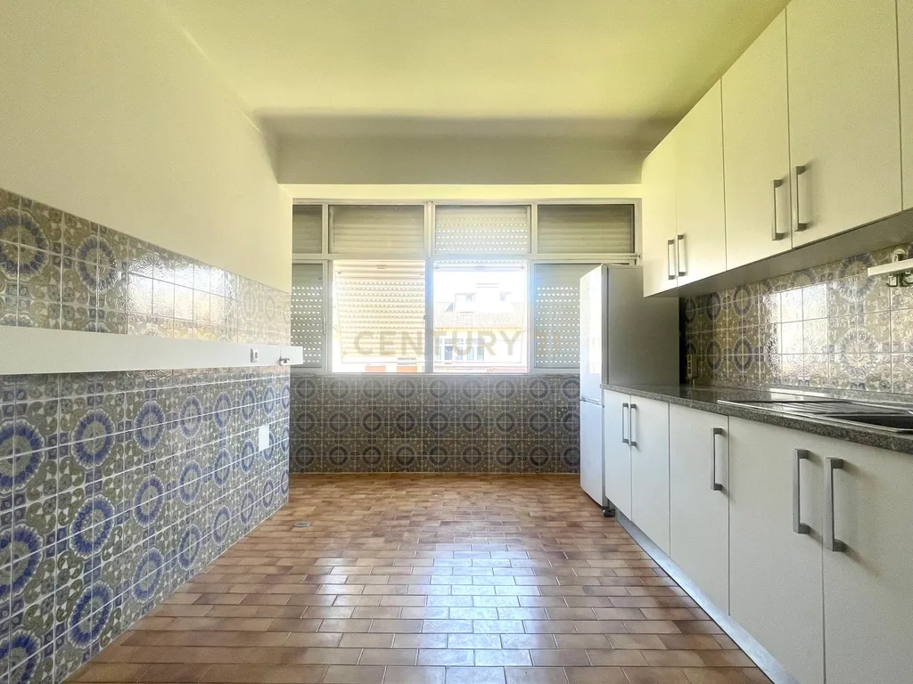 undefined - Image 8