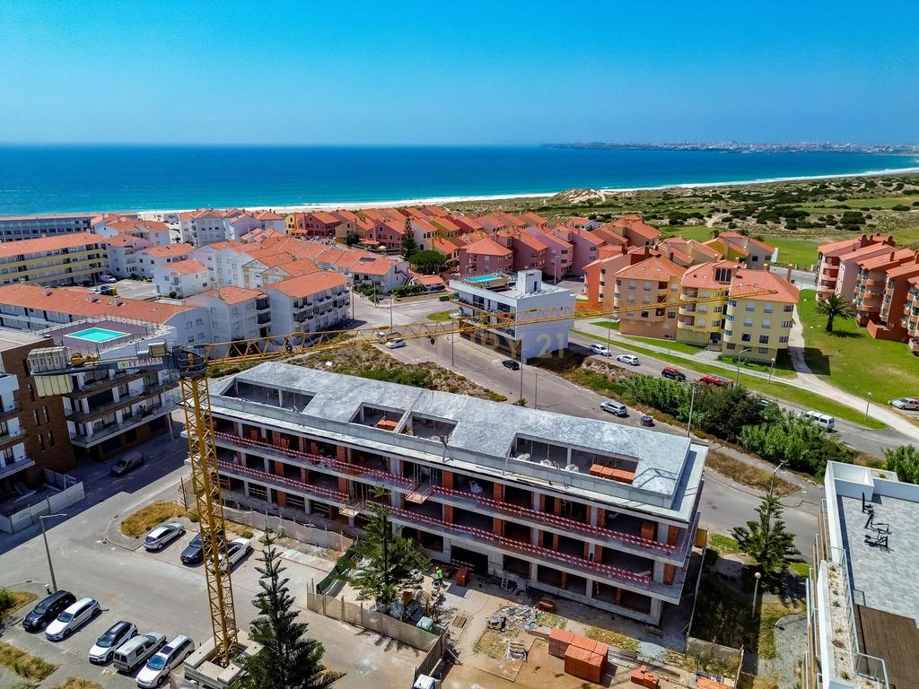 T2 Nova construção, Praia da Consolação, Peniche - Image 10