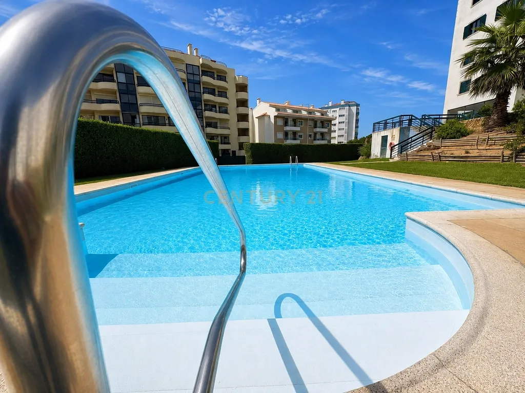 T2 Mobilado com Piscina e Vista Mar | Ericeira - Image 1