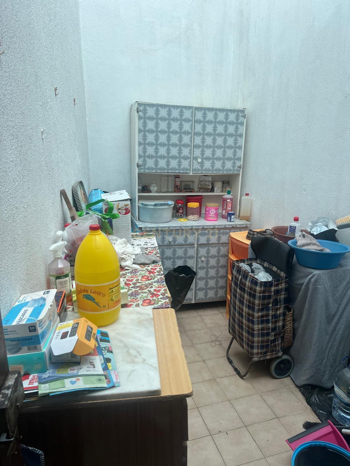 Moradia Pronta a Habitar no Centro do Avelar – Terraço, Telhado Renovado e Localização Privilegiada - Image 10