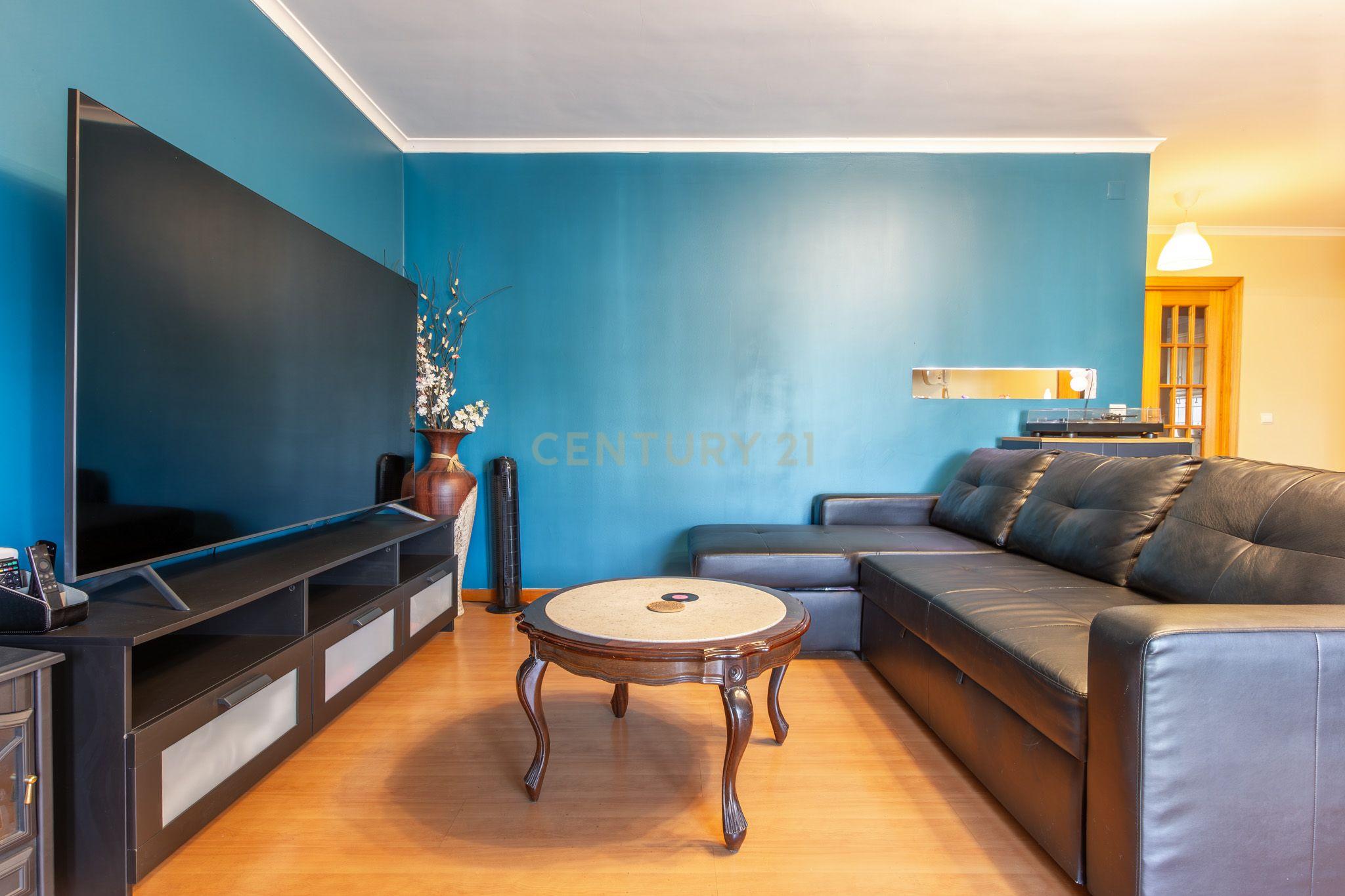 Fotografia 8 de Apartamento Quatro Assoalhadas -Com Lugar de  Parqueamento - Quinta do Anjo, Palmela