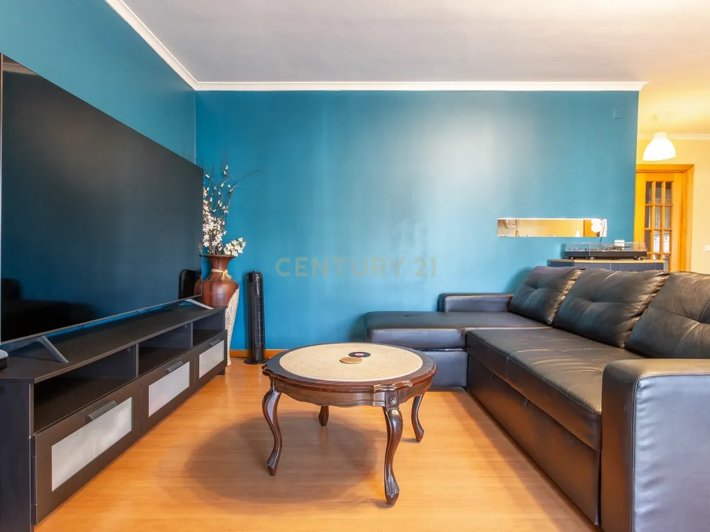 Apartamento Quatro Assoalhadas -Com Lugar de Parqueamento - Quinta do Anjo, Palmela - Image 8