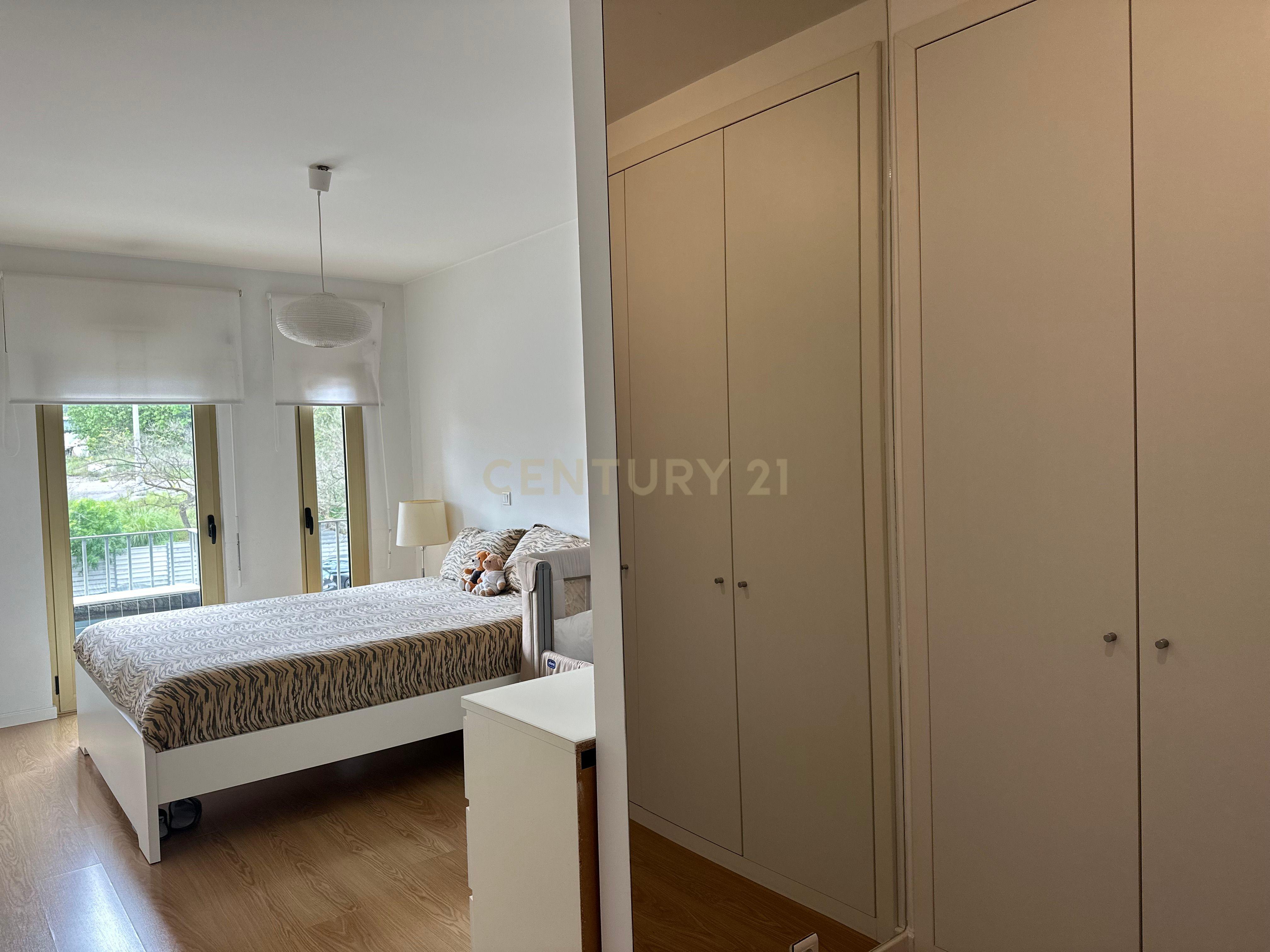 Apartamento T2 com 118m2 para venda nas Avenidas Novas com uma excelente localização proximo da estação de Entrecampos e da Cidade Universitária. - Image 30