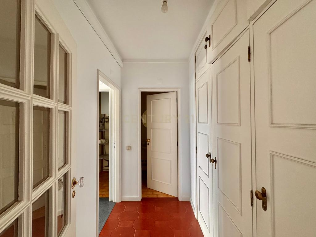 Apartamento T4 no centro de Santo Tirso - Image 14