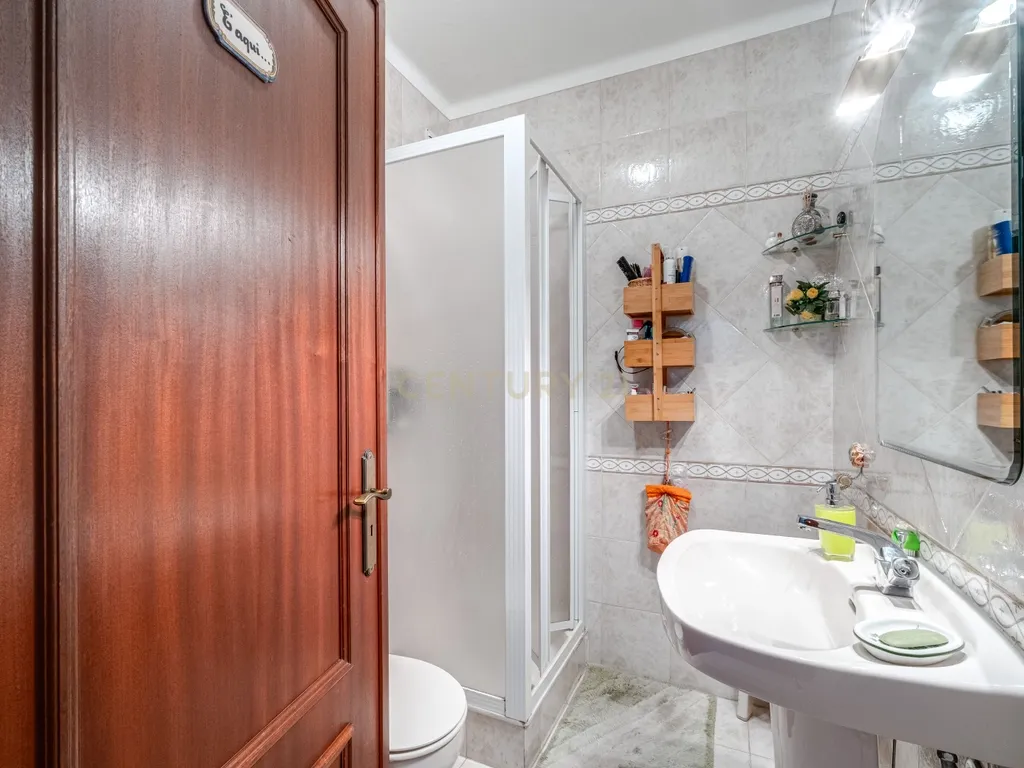 Há casas que se visitam… e há casas que se sentem. Esta é, sem dúvida, uma delas. - Image 22
