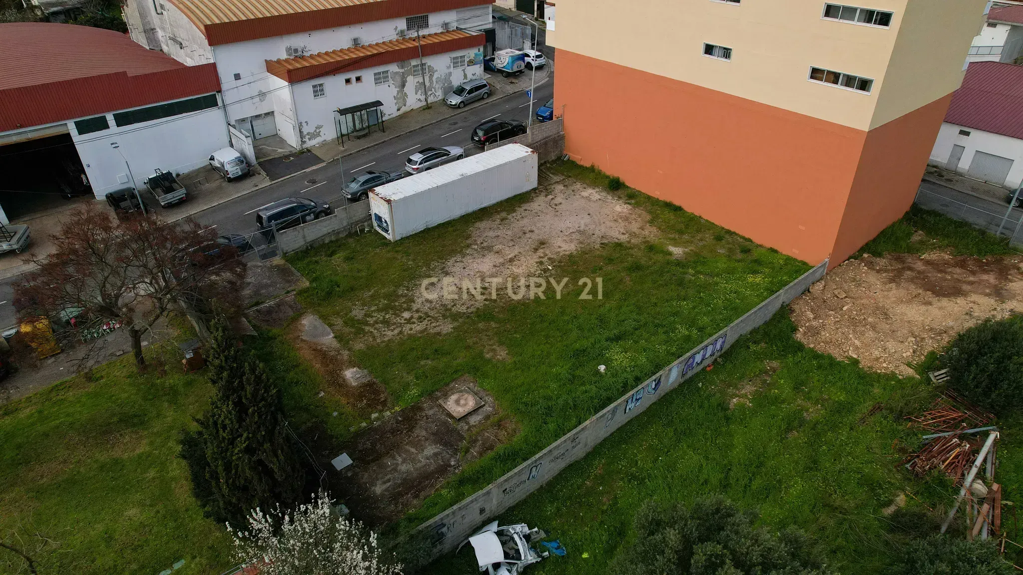 Fotografia 3 de Terreno Urbano Para Construção de Moradia – Amadora