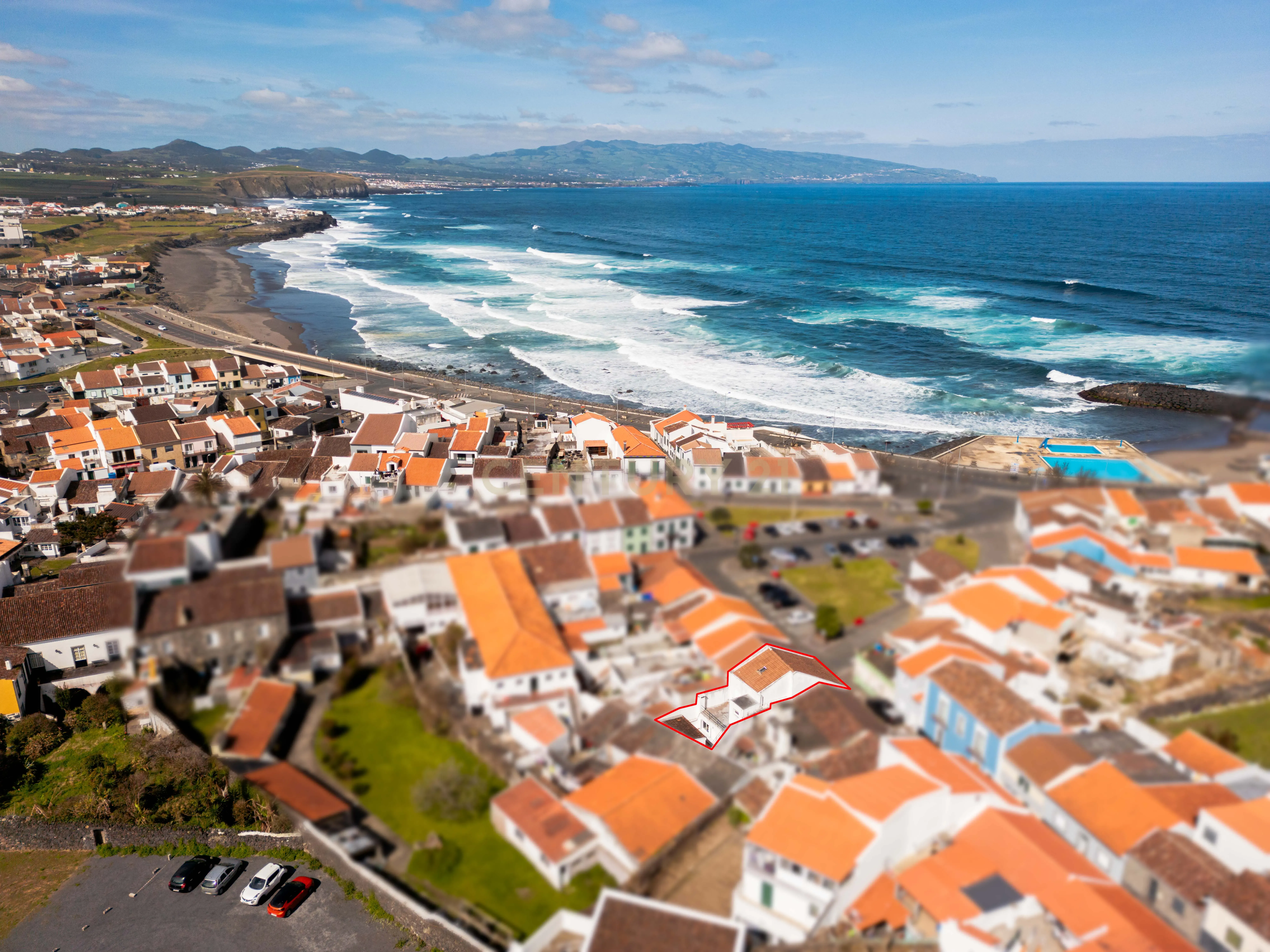 Moradia T2 na Matriz da Ribeira Grande- Conforto, localização e qualidade de vida numa só casa! - Image 1