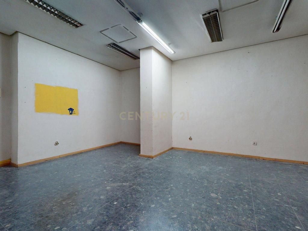Espaçoso imóvel comercial para renovar no centro de Madrid, a apenas 10 minutos da estação de Atocha. - Image 18
