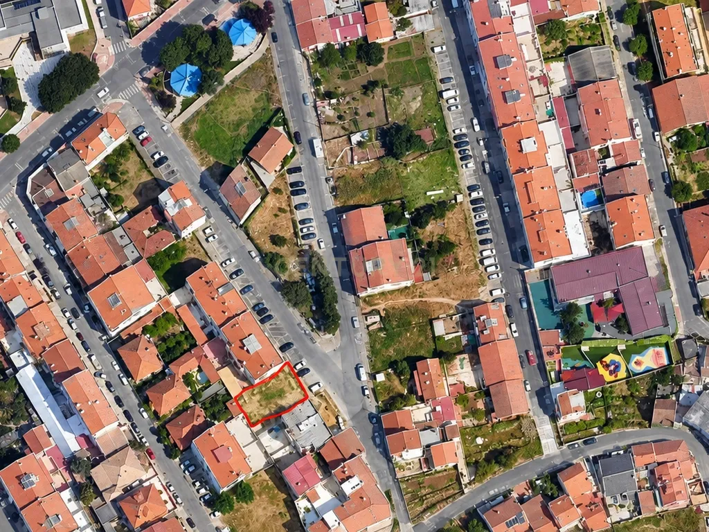 Terreno para construção com projeto aprovado, Brandoa, Amadora - Image 2