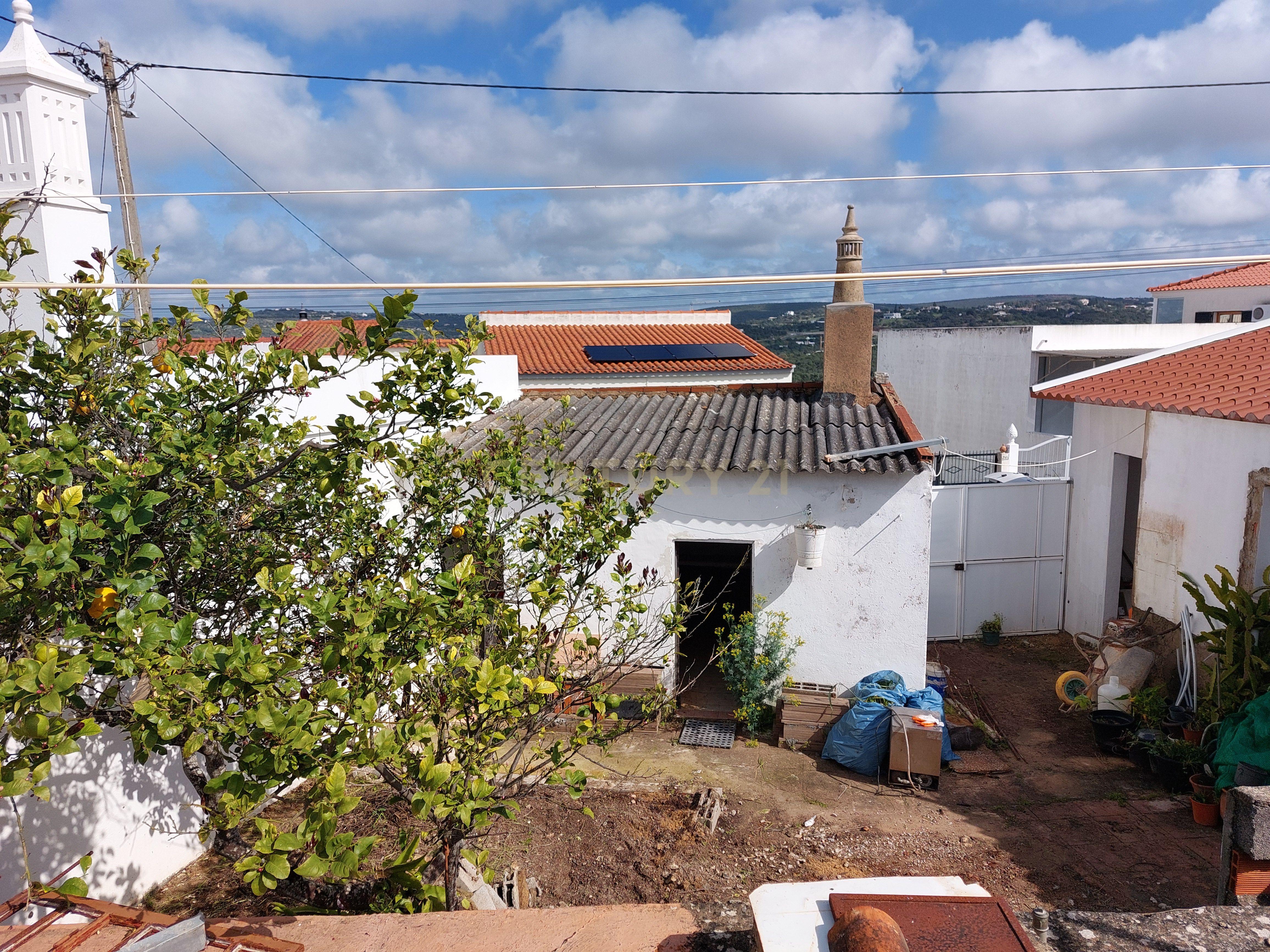 📍 LOULÉ | Moradia Térrea típica Algarvia para Recuperar - Image 32