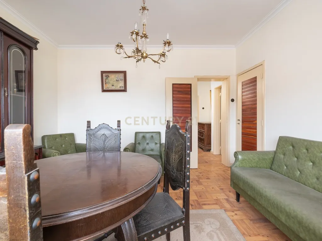 Venda | Apartamento T3+1 com garagem na Rua Verde Pinho em Coimbra - Image 4