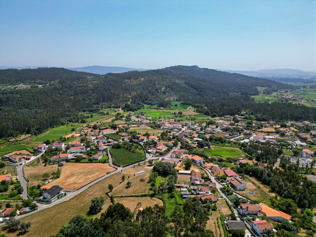 Terreno  construção com 899m2 em Alheira  - Barcelos - Image 25