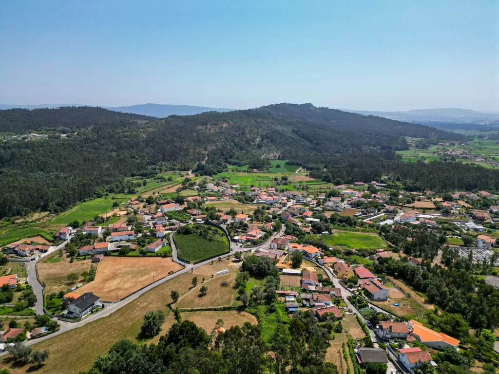 Terreno construção com 899m2 em Alheira - Barcelos - Image 25
