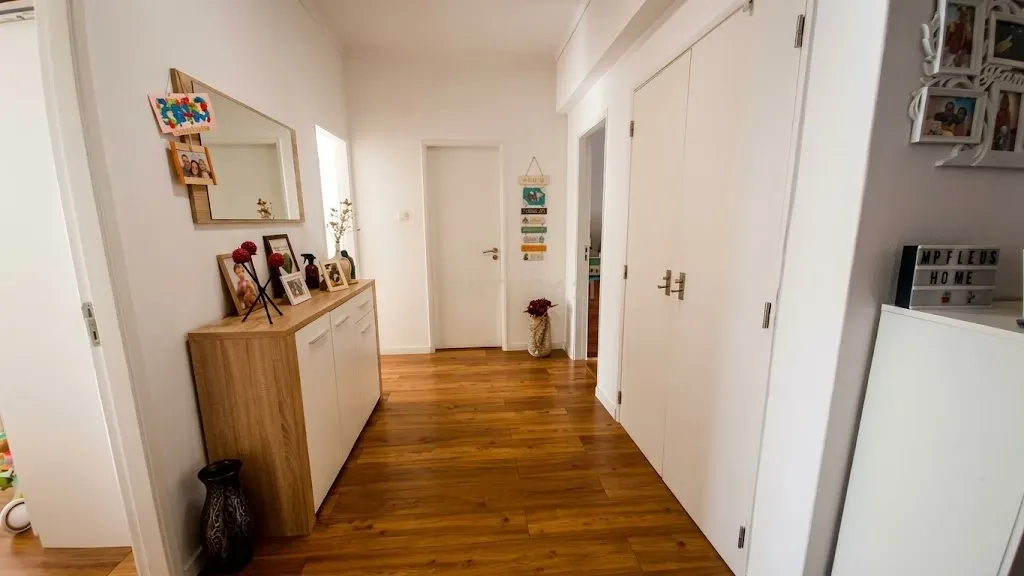 Apartamento Renovado com Vista Panorâmica no Fogueteiro - Image 2