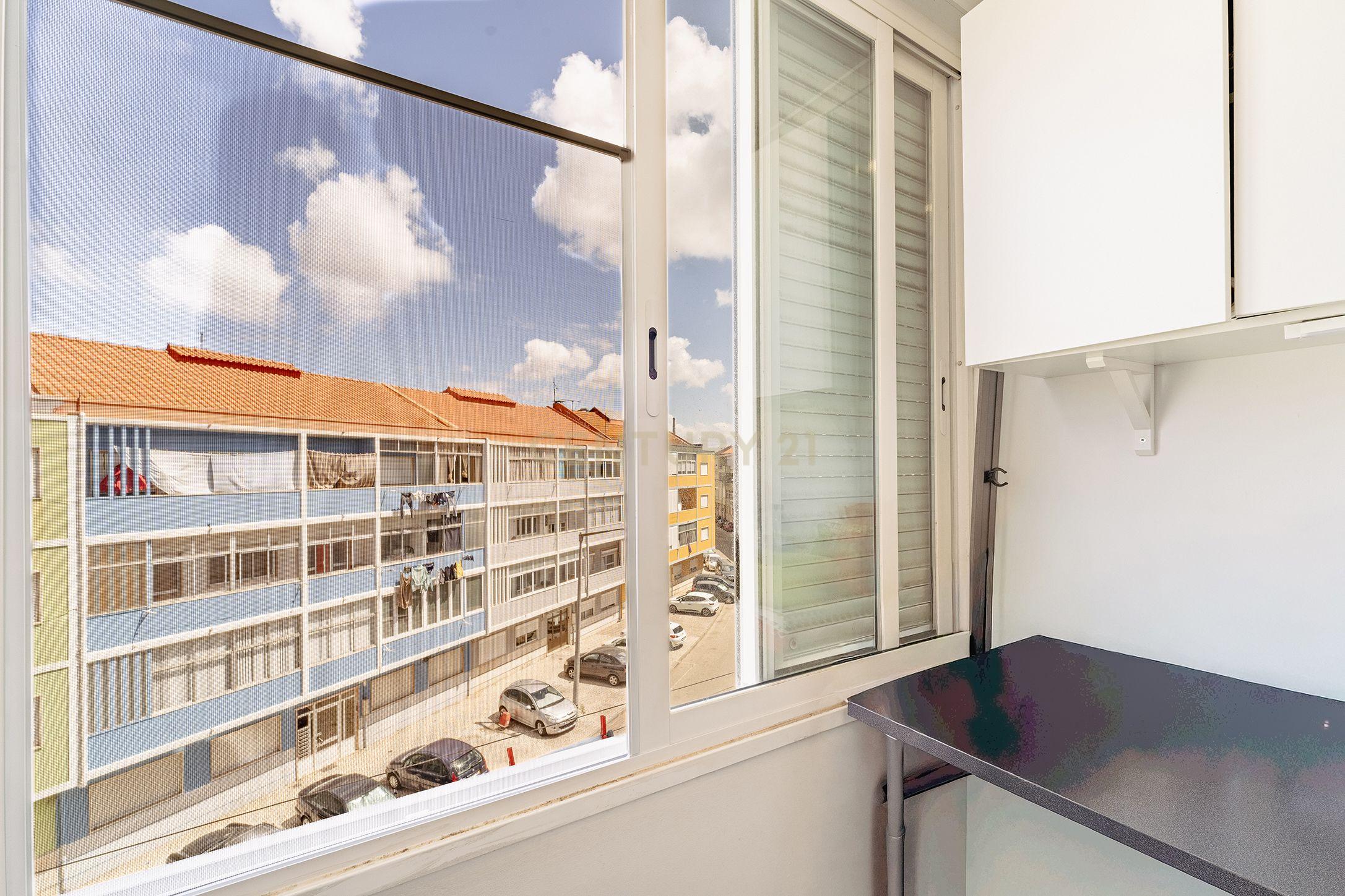 Fotografia 7 de Apartamento T1 - Paio Pires - Seixal