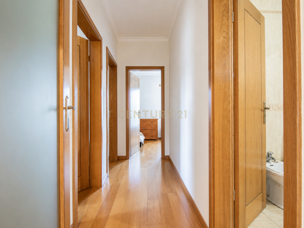 Apartamento T3 com Garagem Dupla na Quinta da Borloteira, Figueira da Foz - Image 16