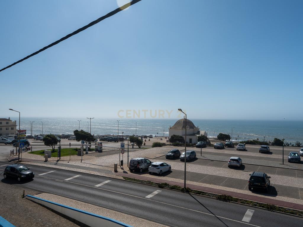 Moradia T3 com Vista Mar na Ericeira - Image 37