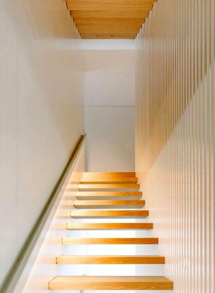 Fotografia 10 de Luxuosa Moradia T4 em Alcântara, Lisboa