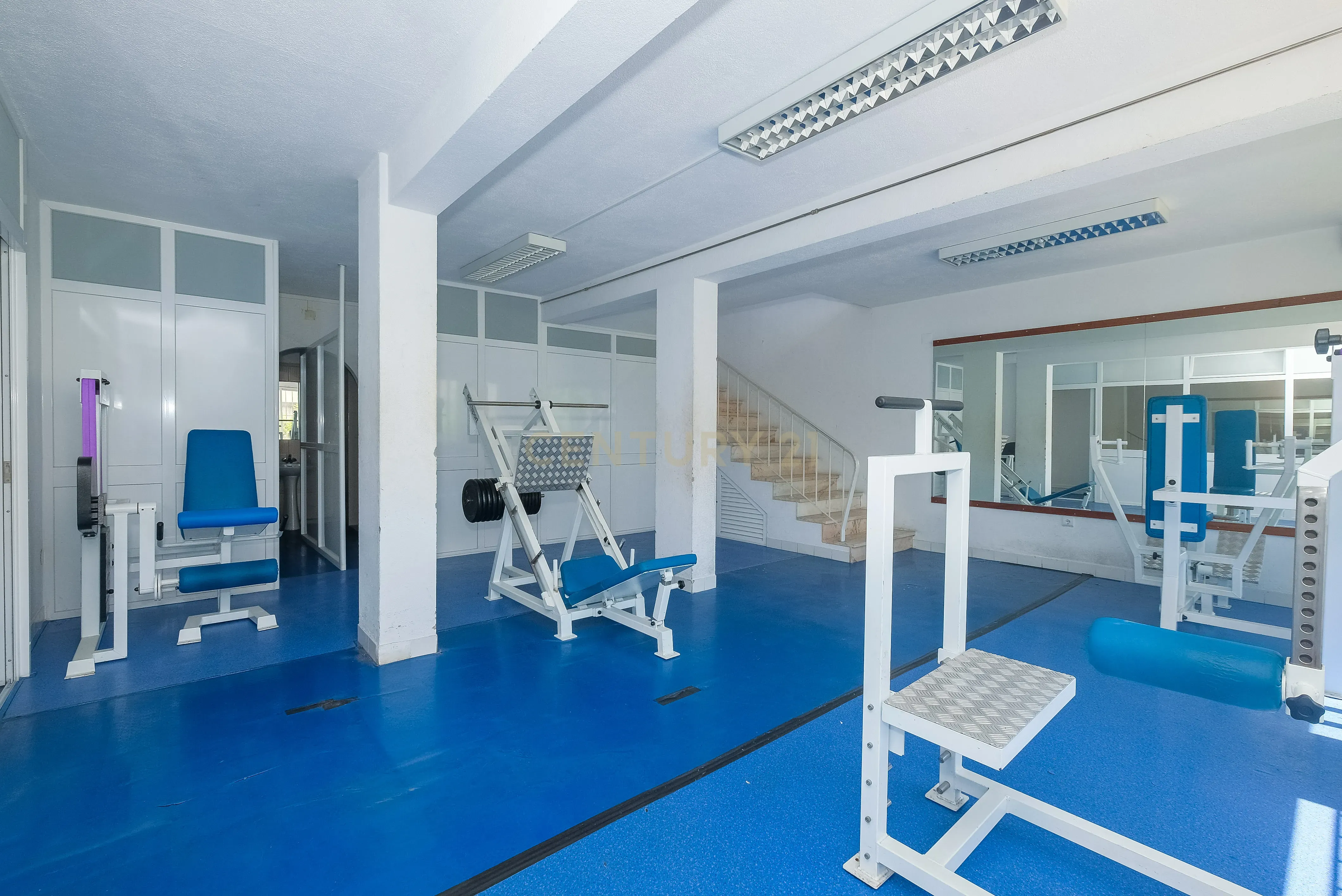 Fotografia 7 de Loja Comercial para Arrendamento | 150 m² | São Domingos de Rana