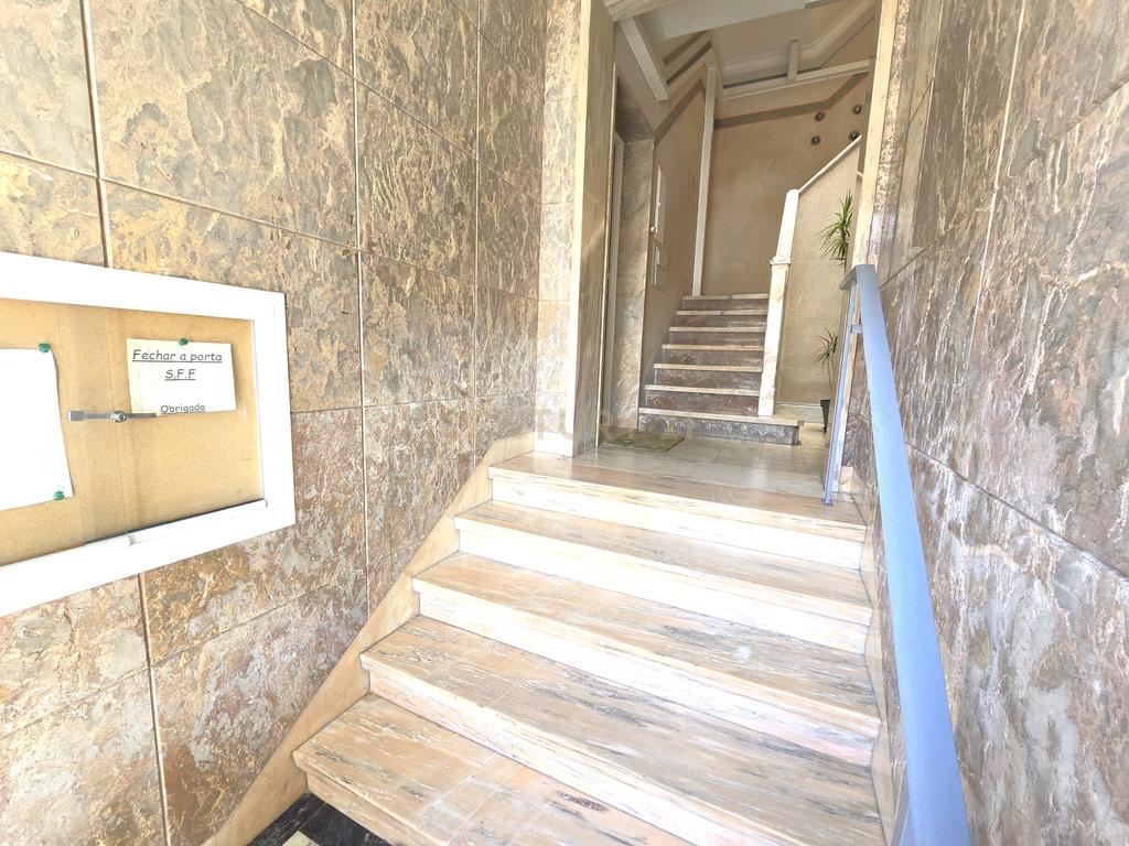 Apartamento T2 totalmente remodelado em Falagueira, Amadora - Image 16