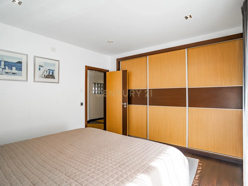 Moradia Moderna e Eficiente com 4 Quartos Próxima de Leiria - Image 19
