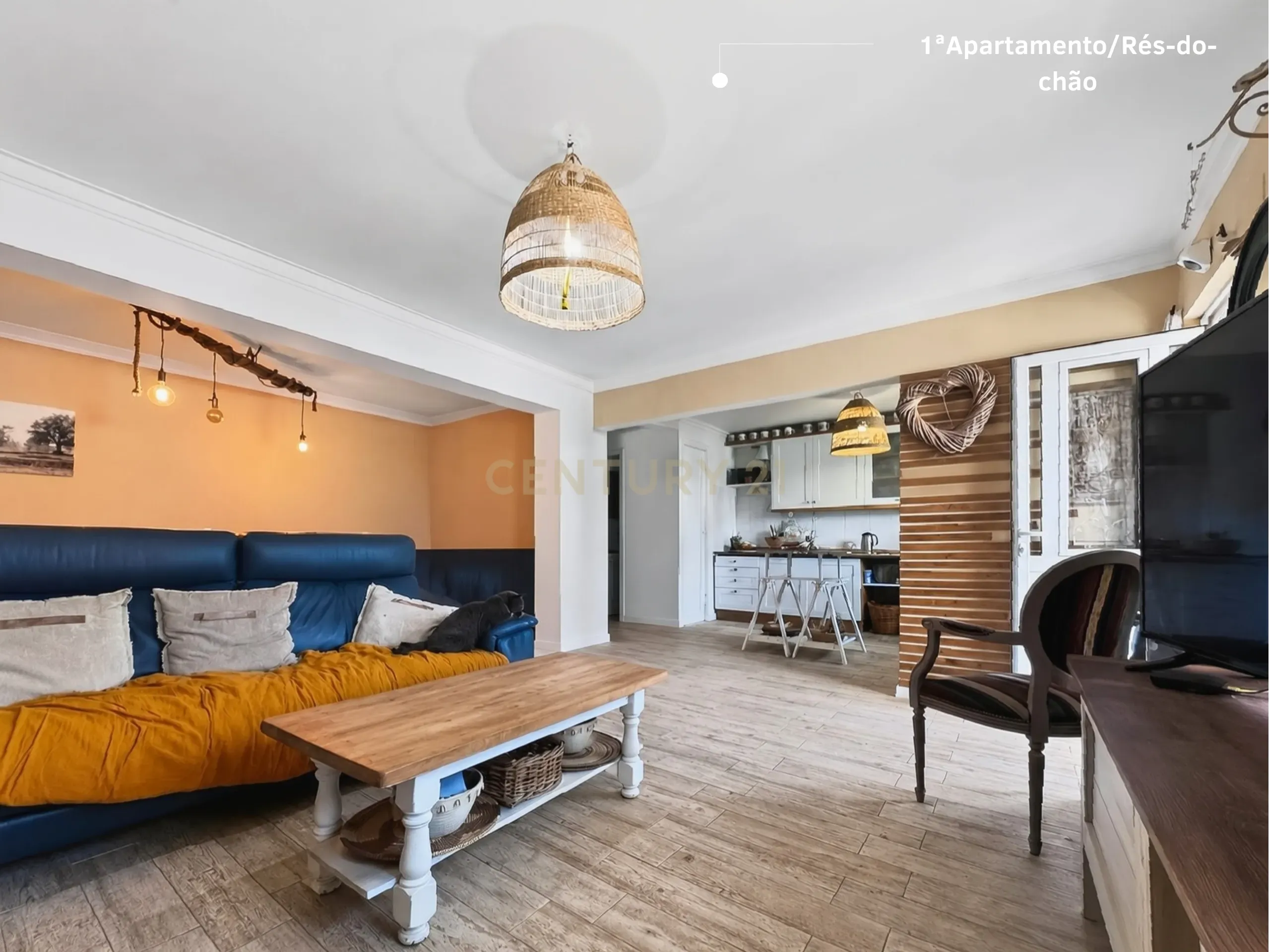 Fotografia 5 de Moradia com Excelente Potencial de Rendimento — Dividida em 3 Habitações Independentes na Sobreda, Almada
