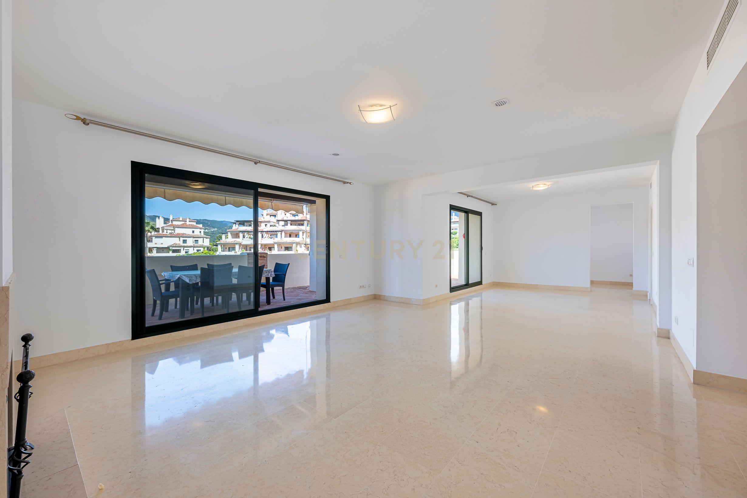 Penthouse de luxo com 4 quartos em Capanes del Golf, Benahavís - Vistas panorâmicas e serviços exclusivos - Image 6