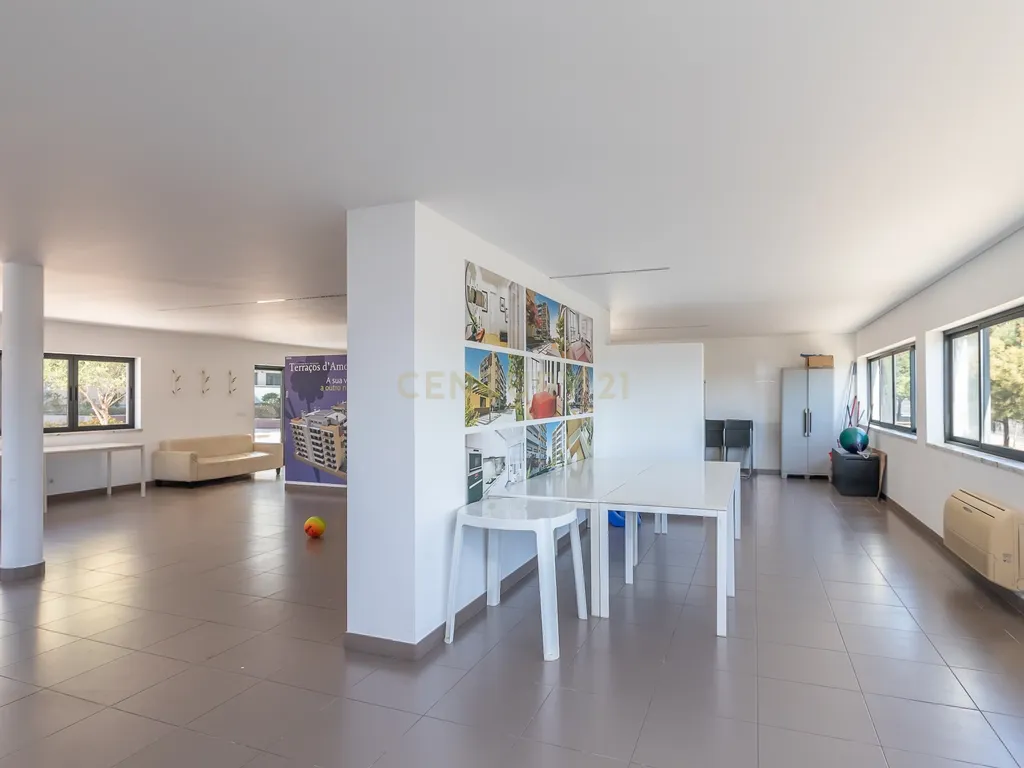 DUPLEX T4 +1 | TERRAÇOS D’AMORA - SEIXAL - Image 56