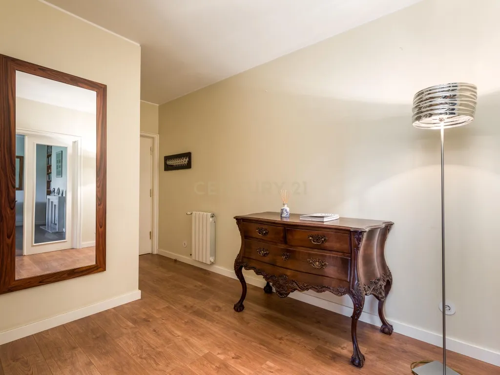 Apartamento T2 no Edifício Vilamar, Foz do Douro, Porto - Image 11
