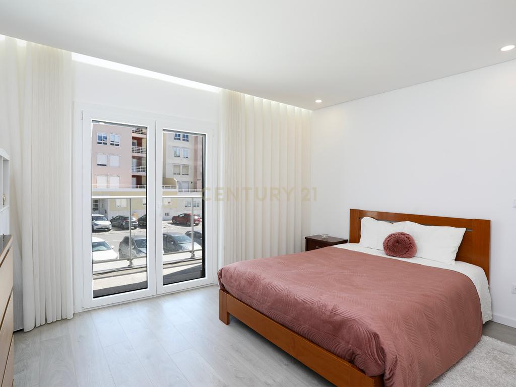 Apartamento T3 Jardins da Anta, Condomínio privado com piscina - Image 17
