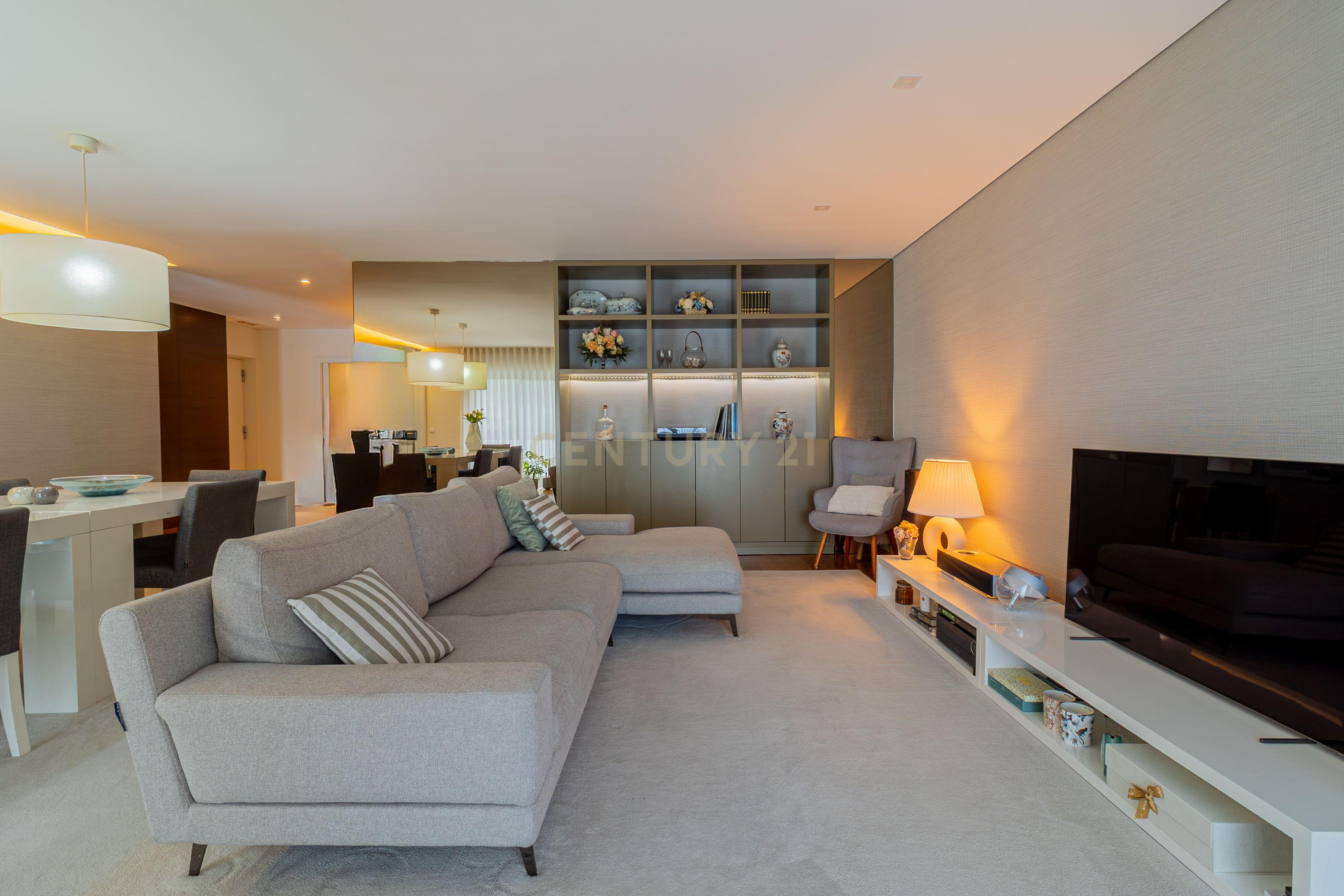 Apartamento T3 | 2 viaturas | Fraião | Braga