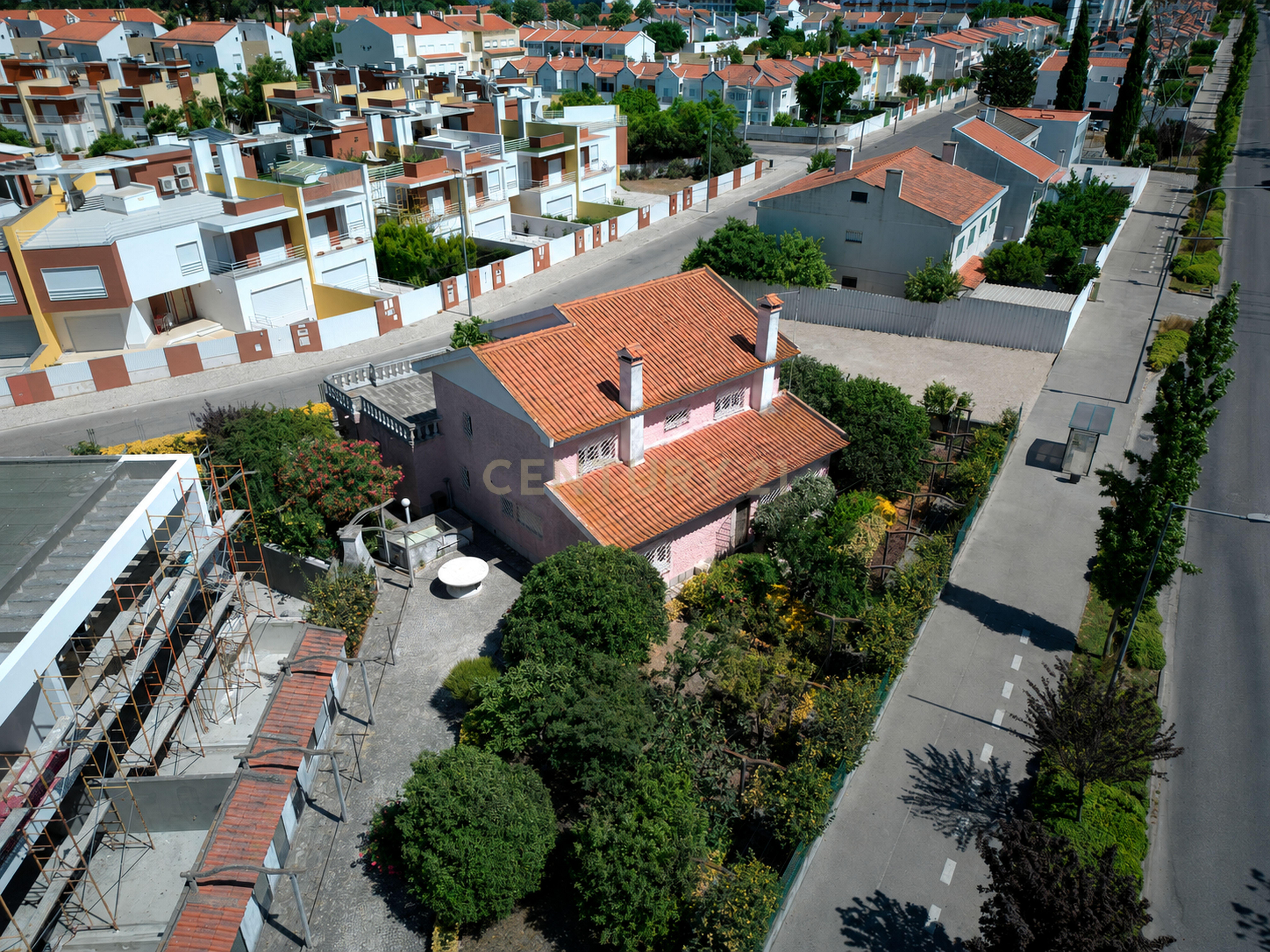 Moradia T5 à venda em Santo António da Charneca, Barreiro — foto 3
