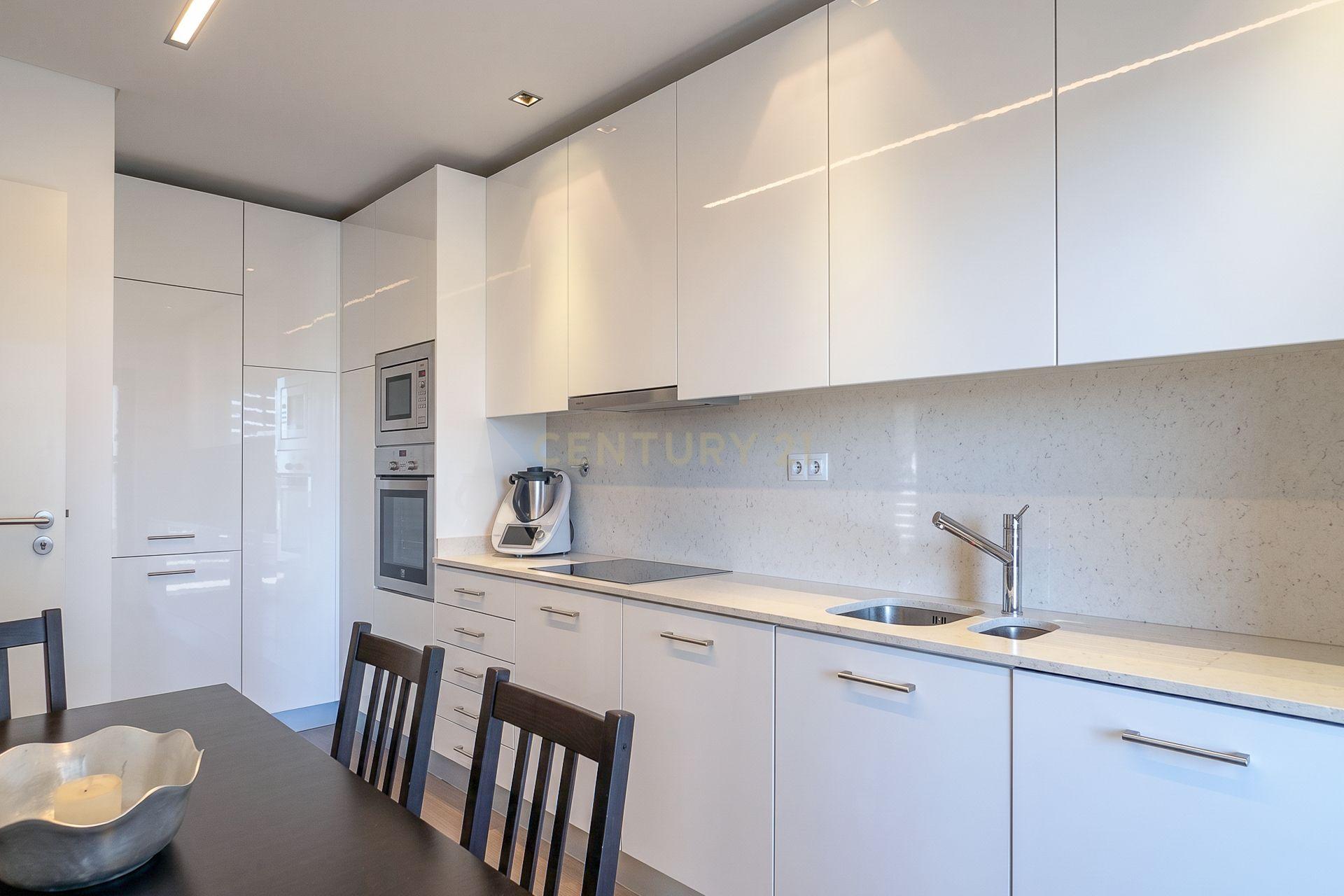 Apartamento T5 à venda em Amora, Seixal — foto 12