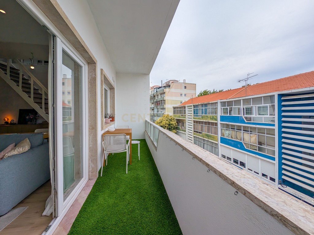 Apartamento de 3+1 assoalhadas totalmente renovado. - 2 Varandas - Image 8