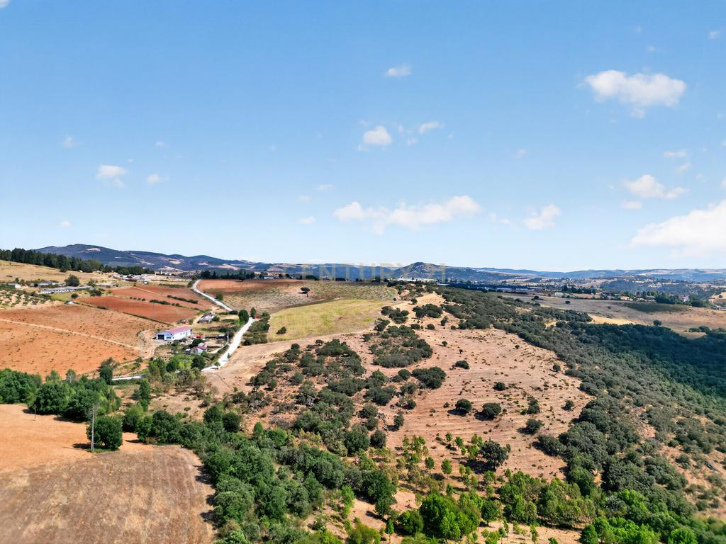 Moradia com Vista Panorâmica em Bragança - Quinta da Candaira - Image 11