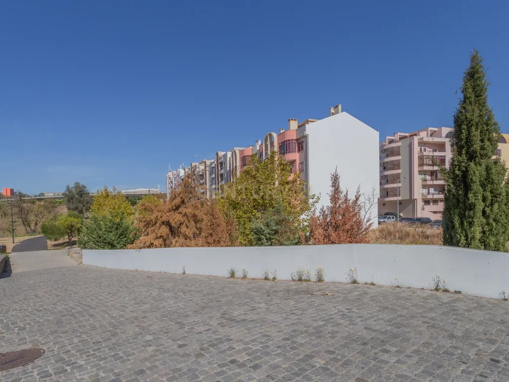 Apartamento T2, sito na localidade de Cova da Piedade, concelho de Almada. - Image 25