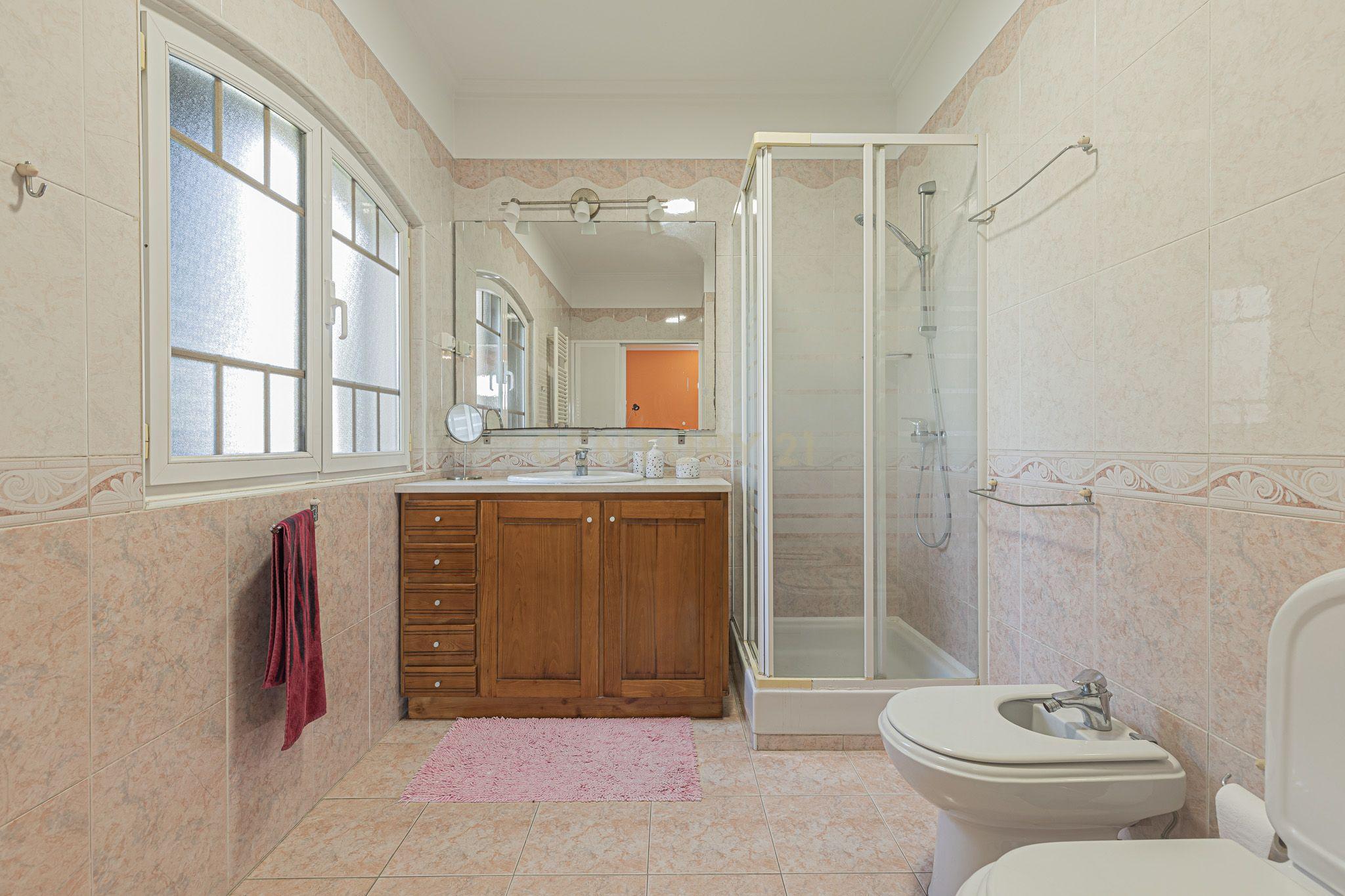 Moradia T5 - Almada - Piscina - Garagem -  364 m² - Terreno 1.024 m² - Image 53