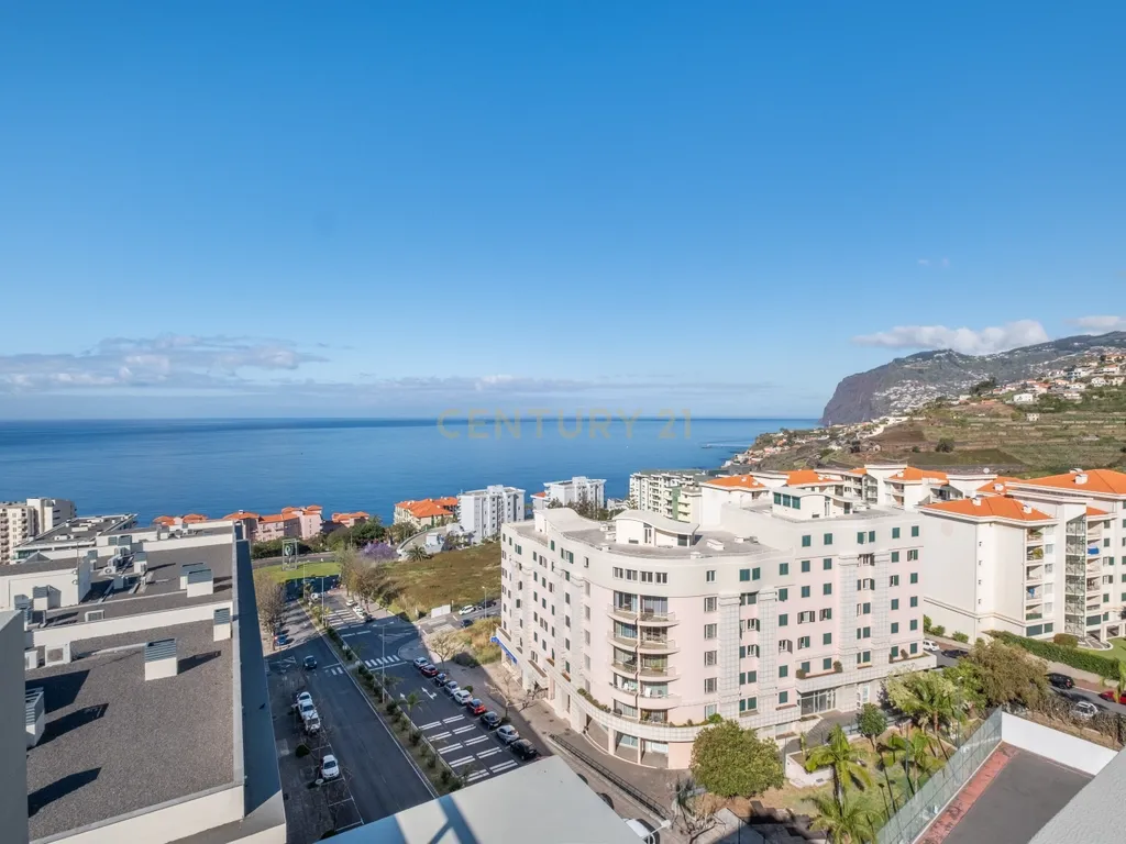 Penthouse com Vista Mar em Funchal, Madeira - Image 6
