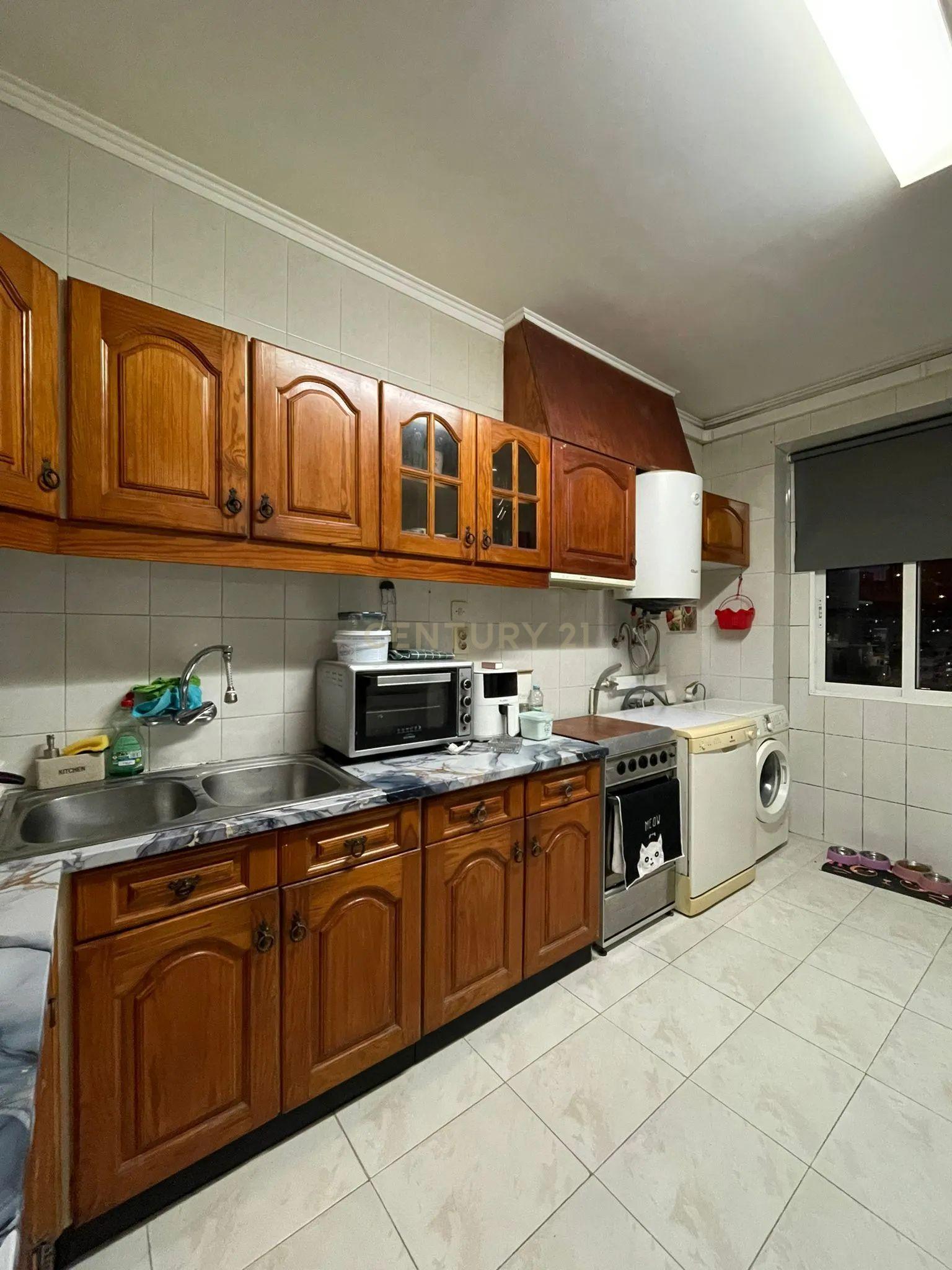 Fotografia 7 de Encantador Apartamento T1 + 1 em Queluz com vista Panorâmica 180