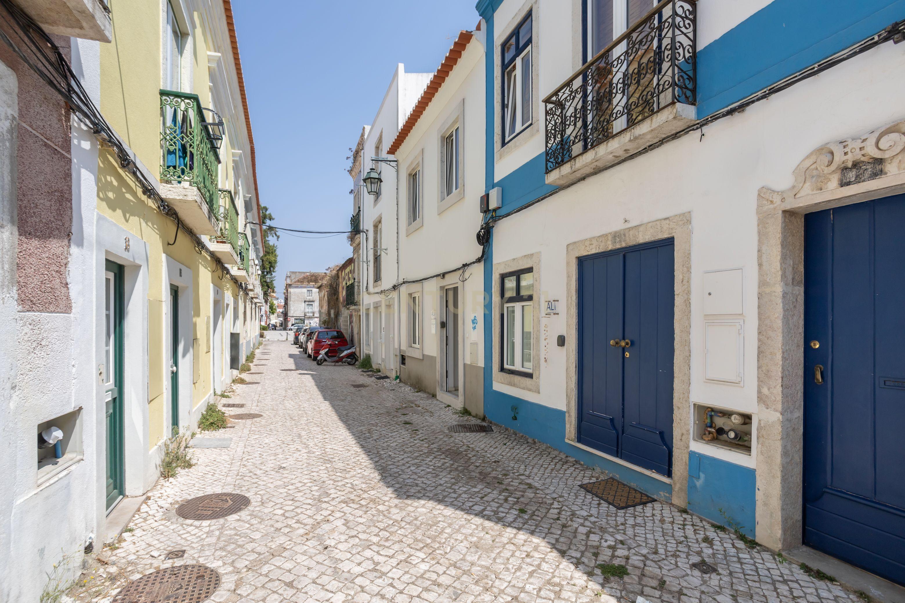 Prédio de Charme Totalmente Renovado no Coração da Baixa de Setúbal – Investimento de Excelência